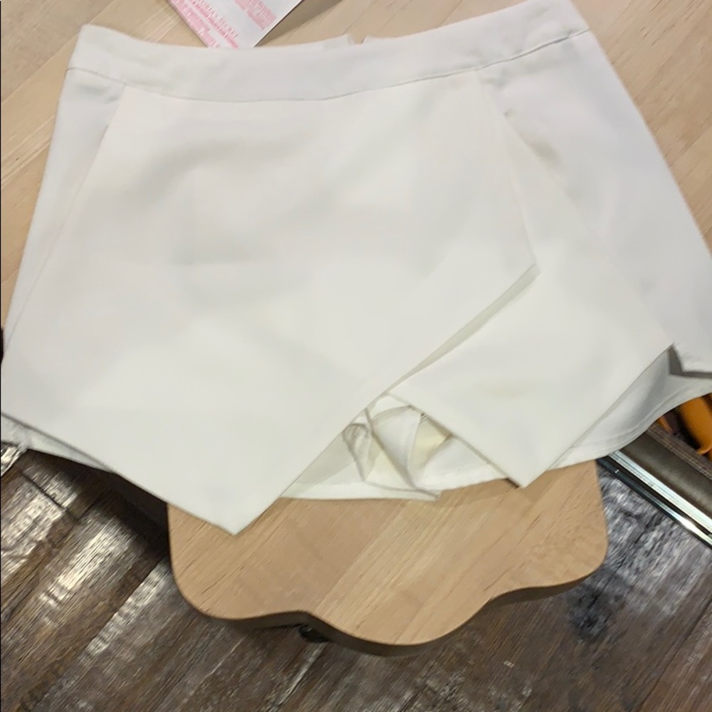 Crossover shorts (dressy)